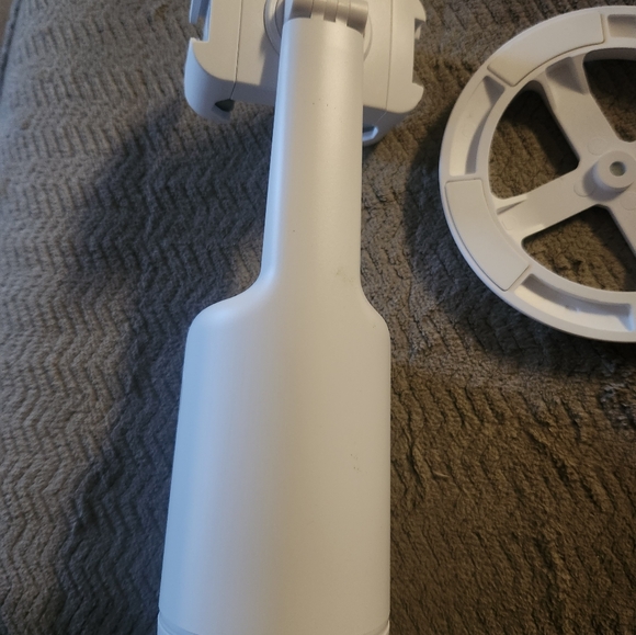 Auto Face Tracking Tripol - Picture 6 of 10